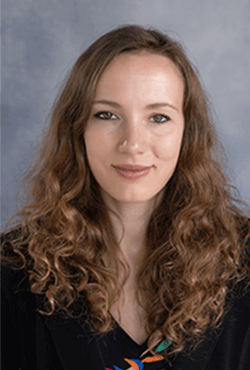 Photo of Leanna M. Khanna